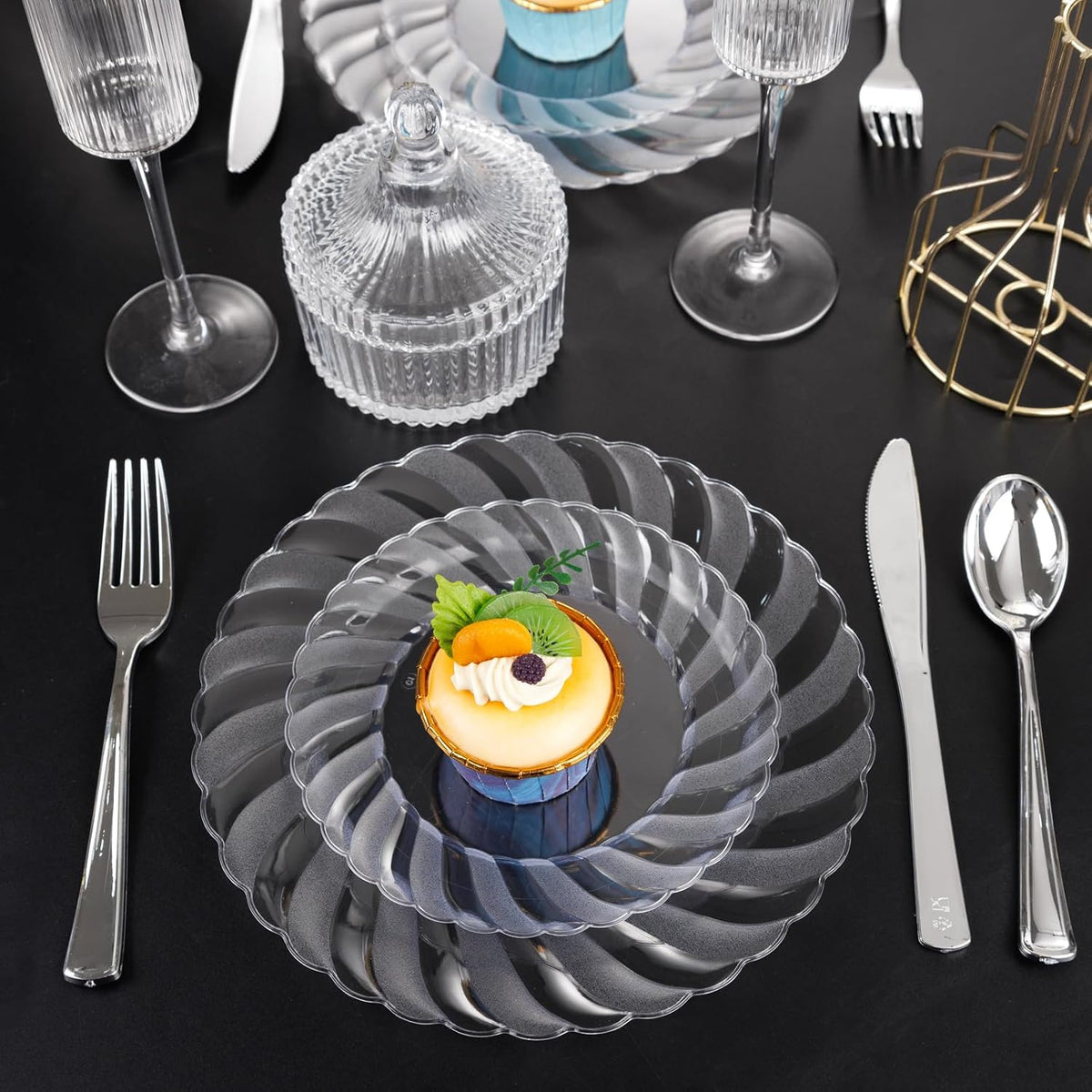 U-QE 100 Pieces Clear Plastic Plates, 6 Inch Plastic Dessert Plates